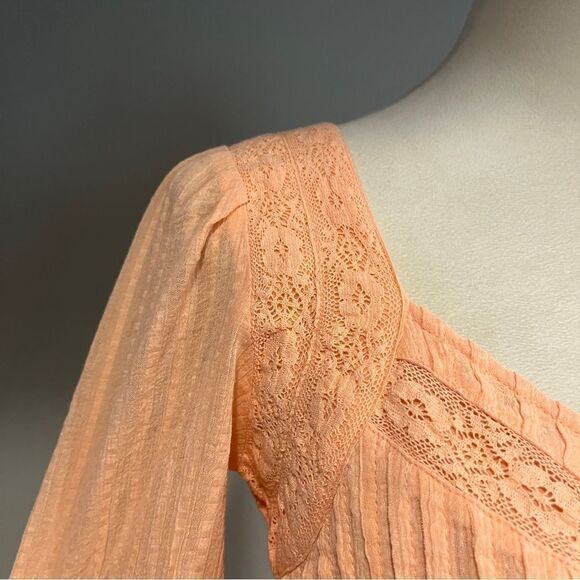 American Eagle salmon color lace crop‎ top size XXS - Picture 4 of 13